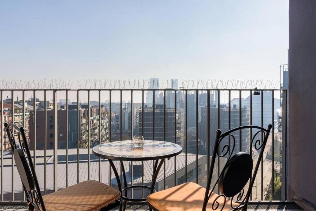 شقة Fiera Milanocity View With Terrace Next To Shopping Mall المظهر الخارجي الصورة