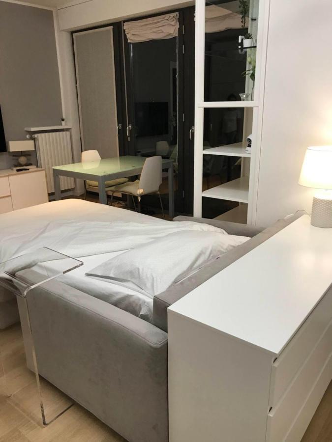 شقة Fiera Milanocity View With Terrace Next To Shopping Mall المظهر الخارجي الصورة